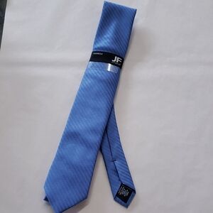 JF J. Ferrar NWT Narrow Blue Striped Tie